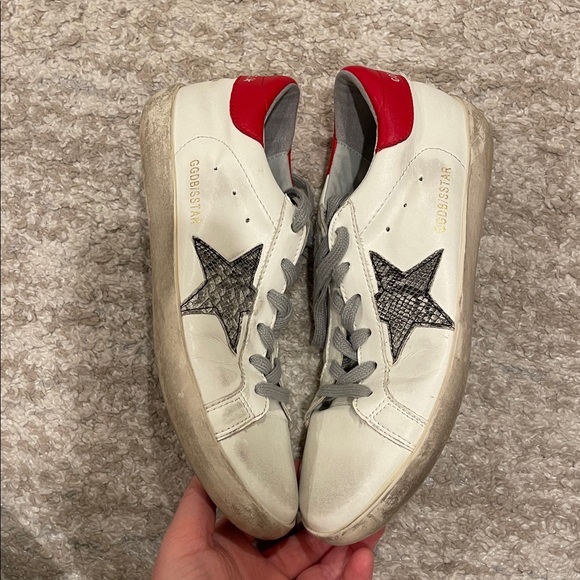 Golden Goose White and Red
Distressed Sneakers Size 8 - Picture 10 of 11